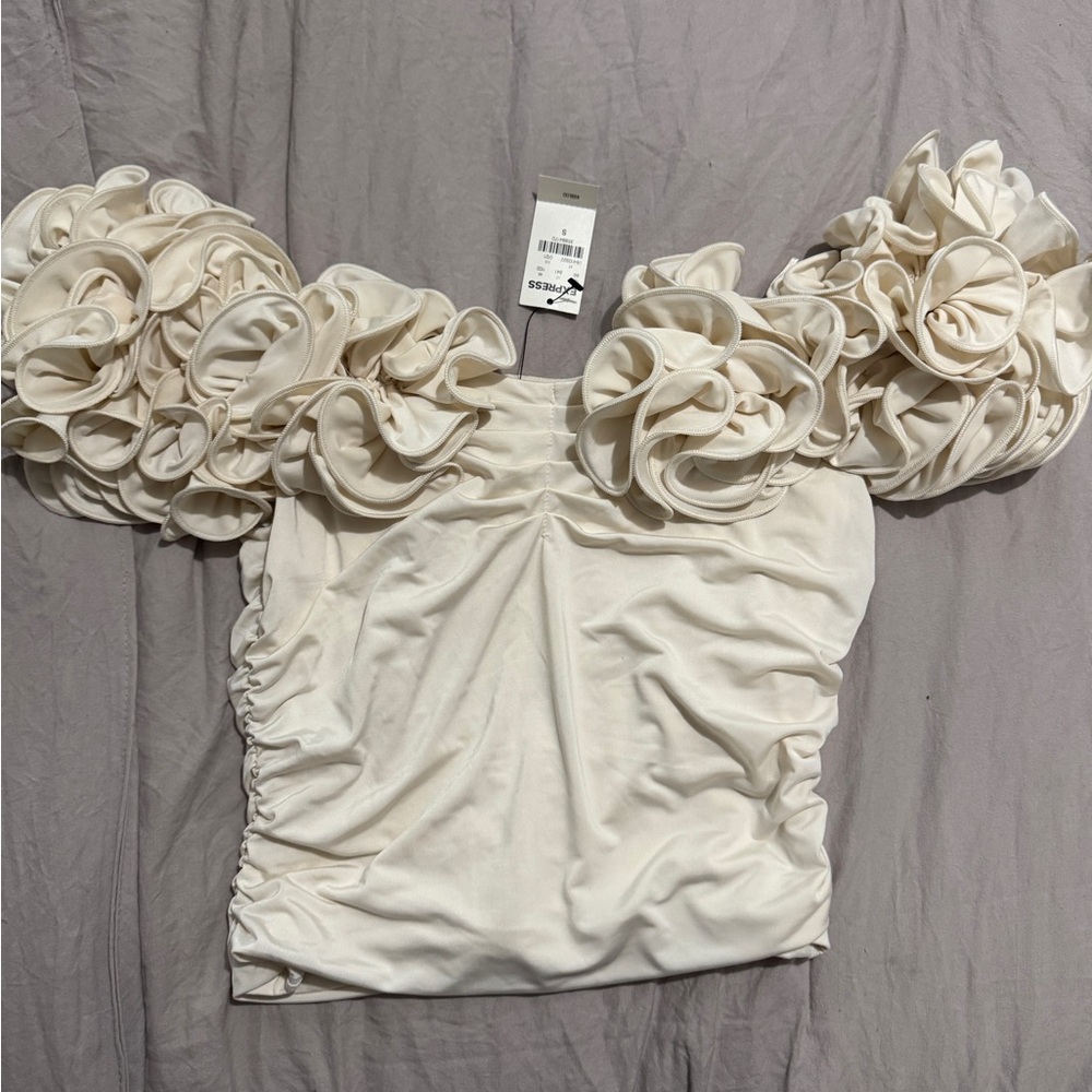 Express Ruffle Off the Shoulder Top - Picture 2 of 3